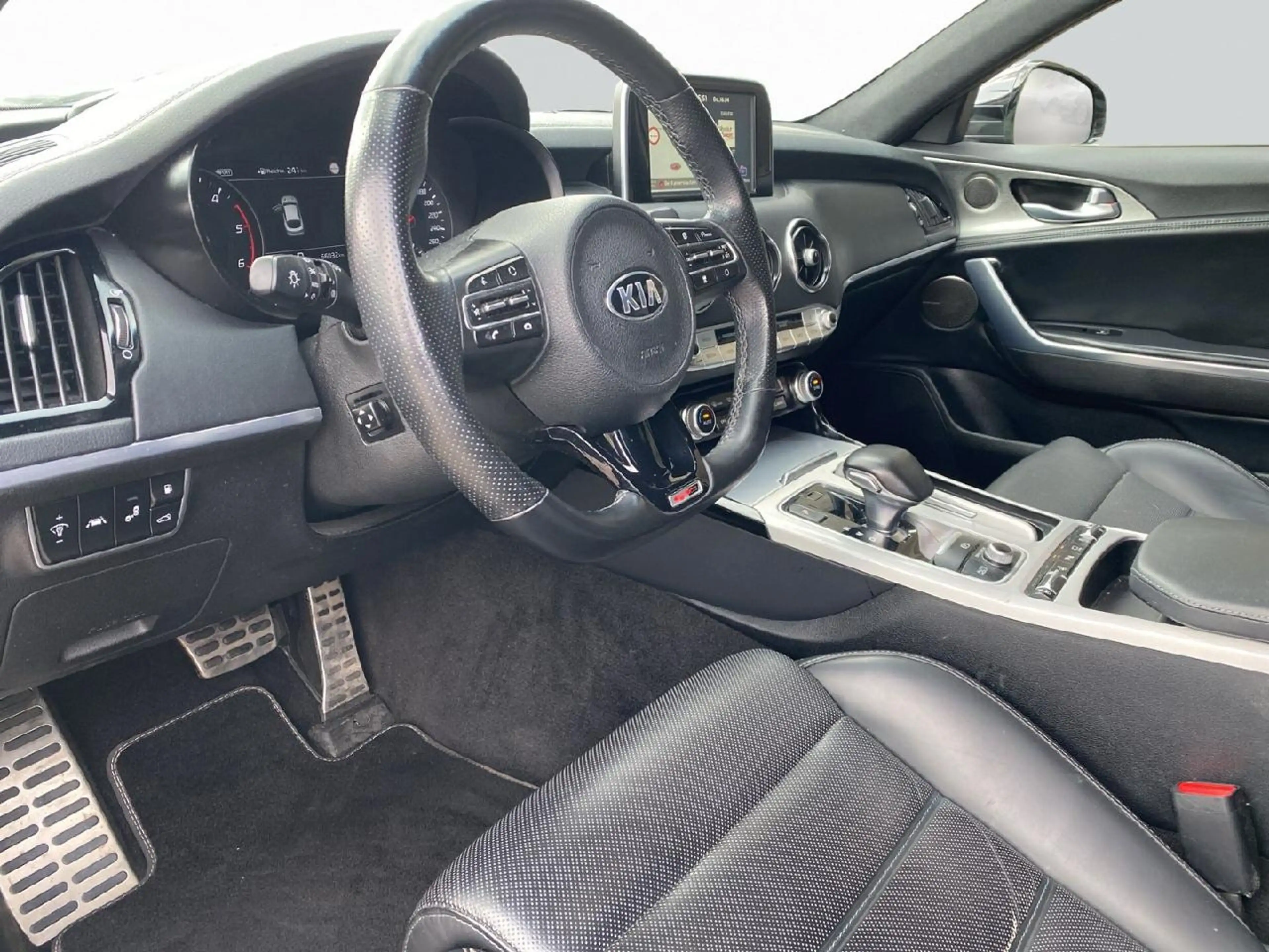 Kia Stinger Stinger GT-Line 4WD — photo 8