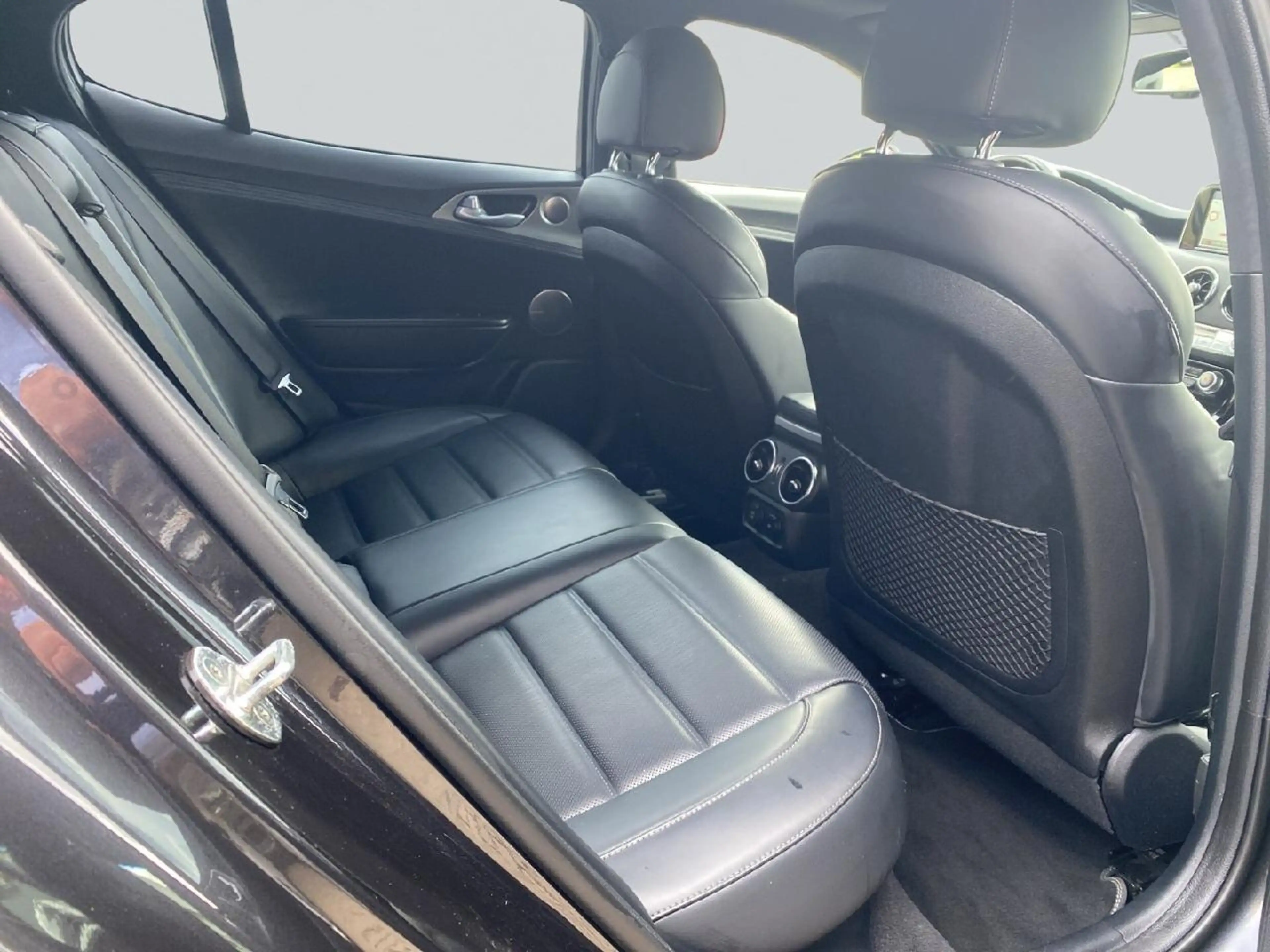 Kia Stinger Stinger GT-Line 4WD — photo 5