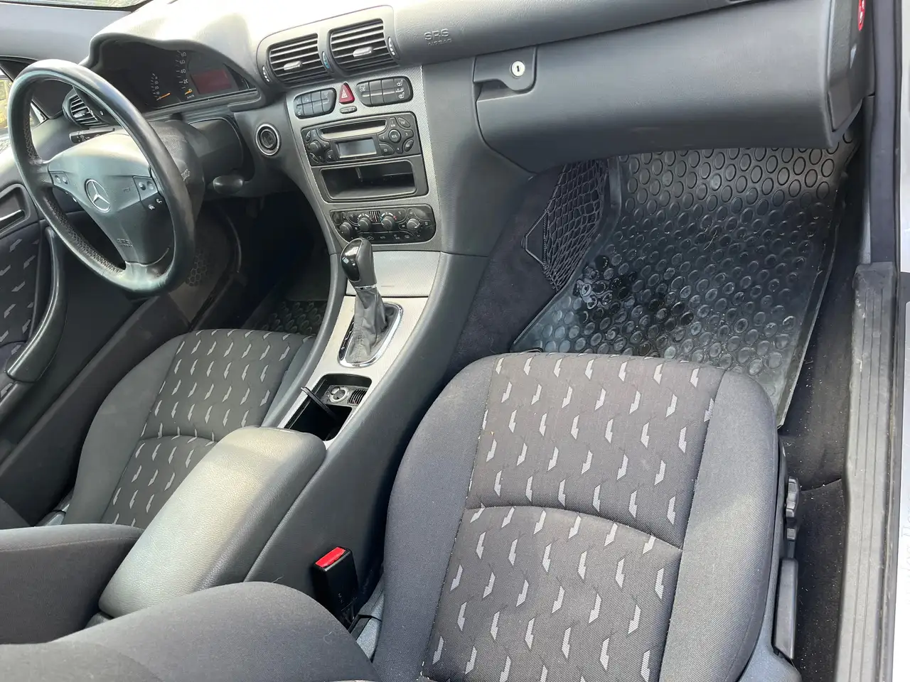 Mercedes-Benz C 180 C-Klasse Sportcoupe, foto 7