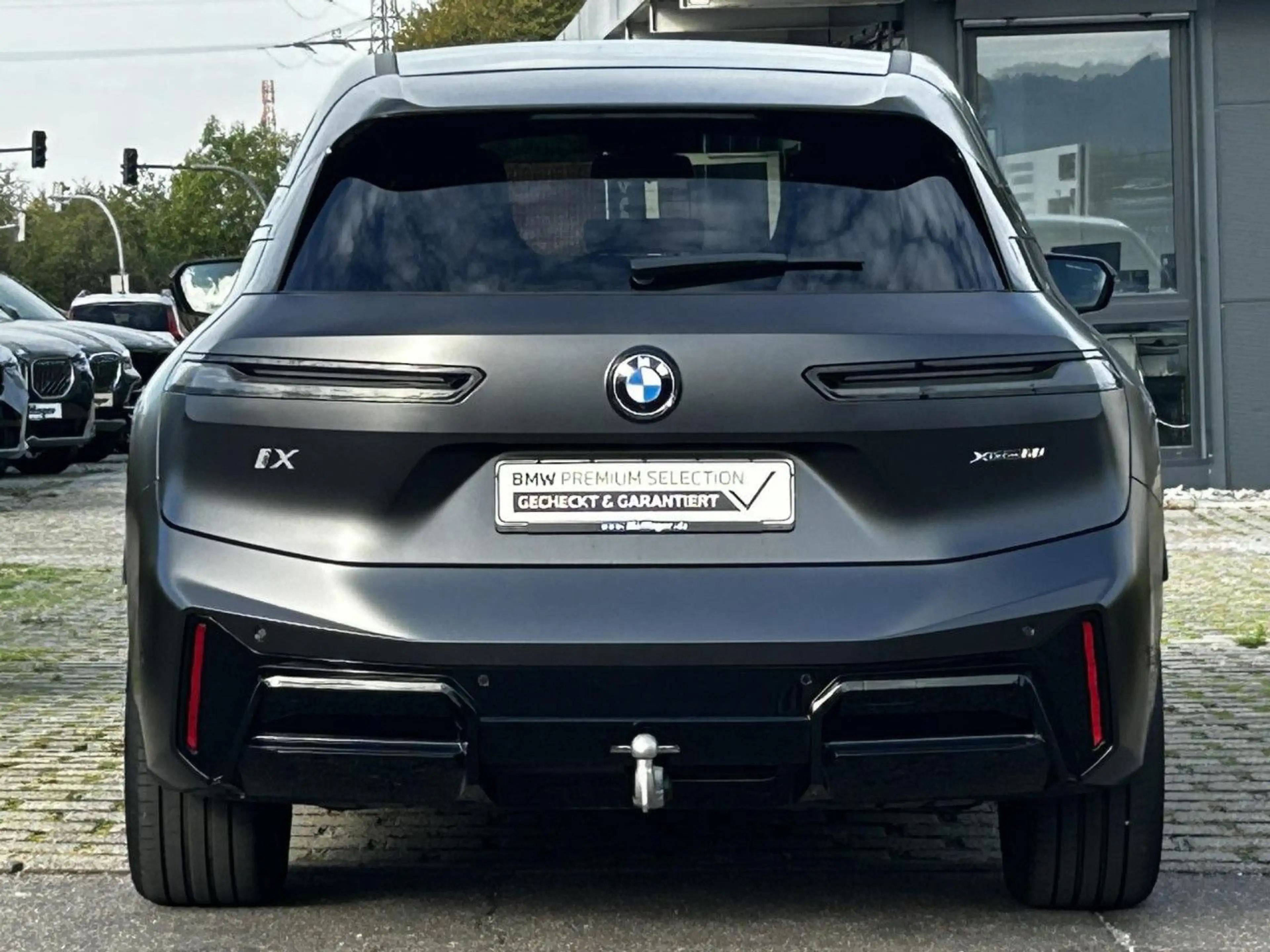 BMW iX x60 M Sport Frozen IntAktivL.Sitzbel.Sky AHK — photo 7