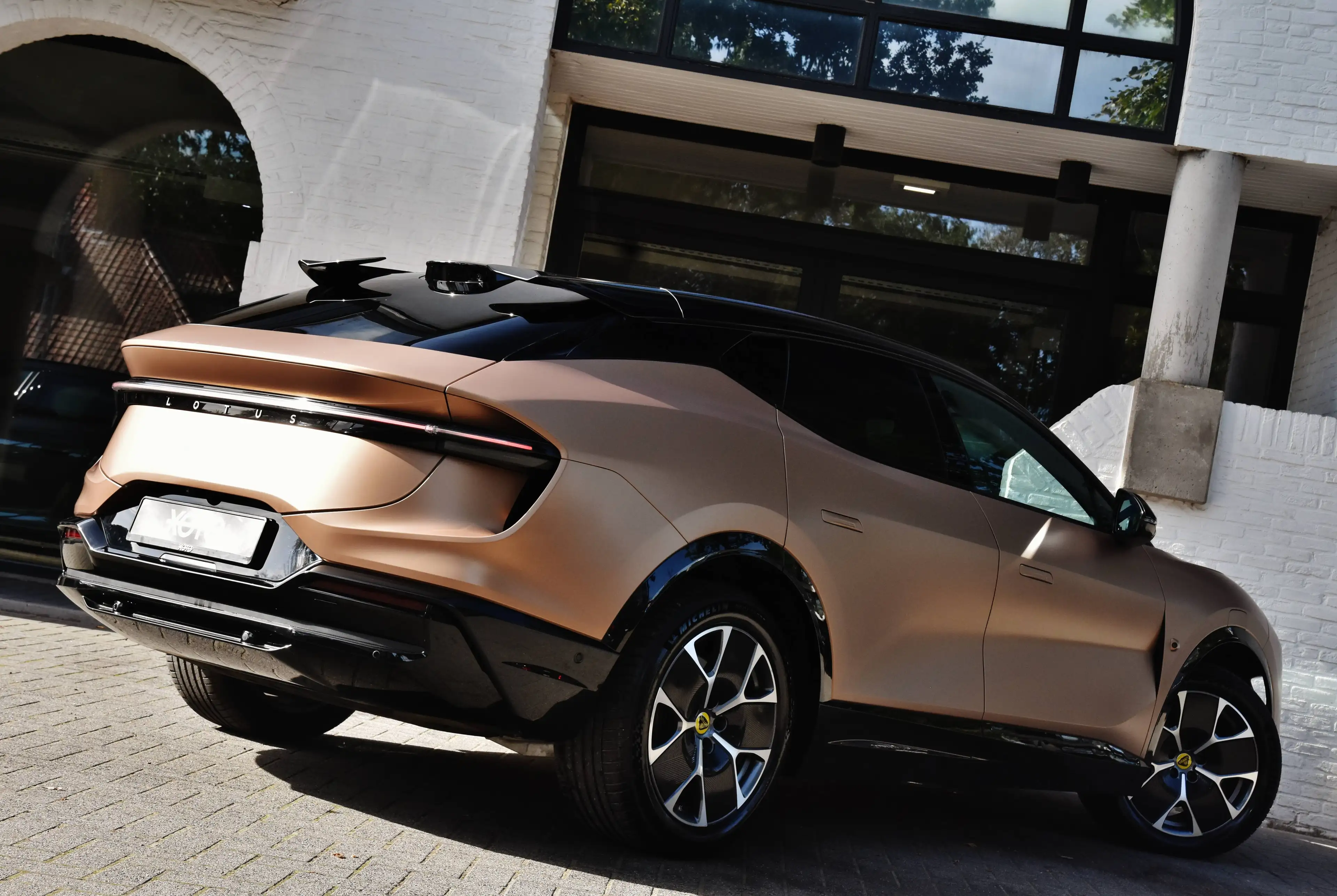 Lotus Eletre 4WD EDS 450 109KWH ***1HD. / NP: € 108.211,-*** — photo 8