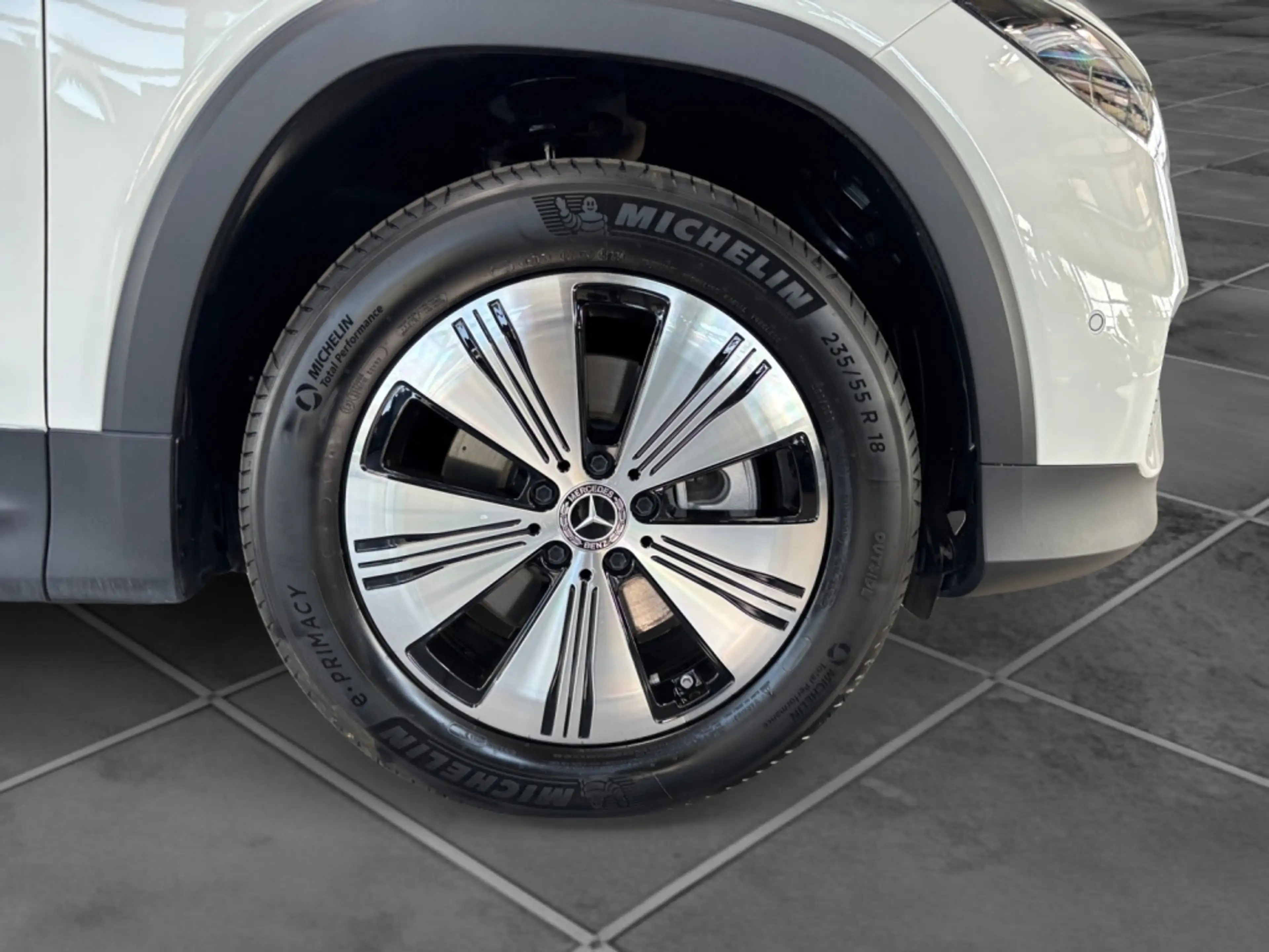 Mercedes-Benz EQB 250 + Progressive*Advanced*LED*5+2 Sitzer* — photo 6