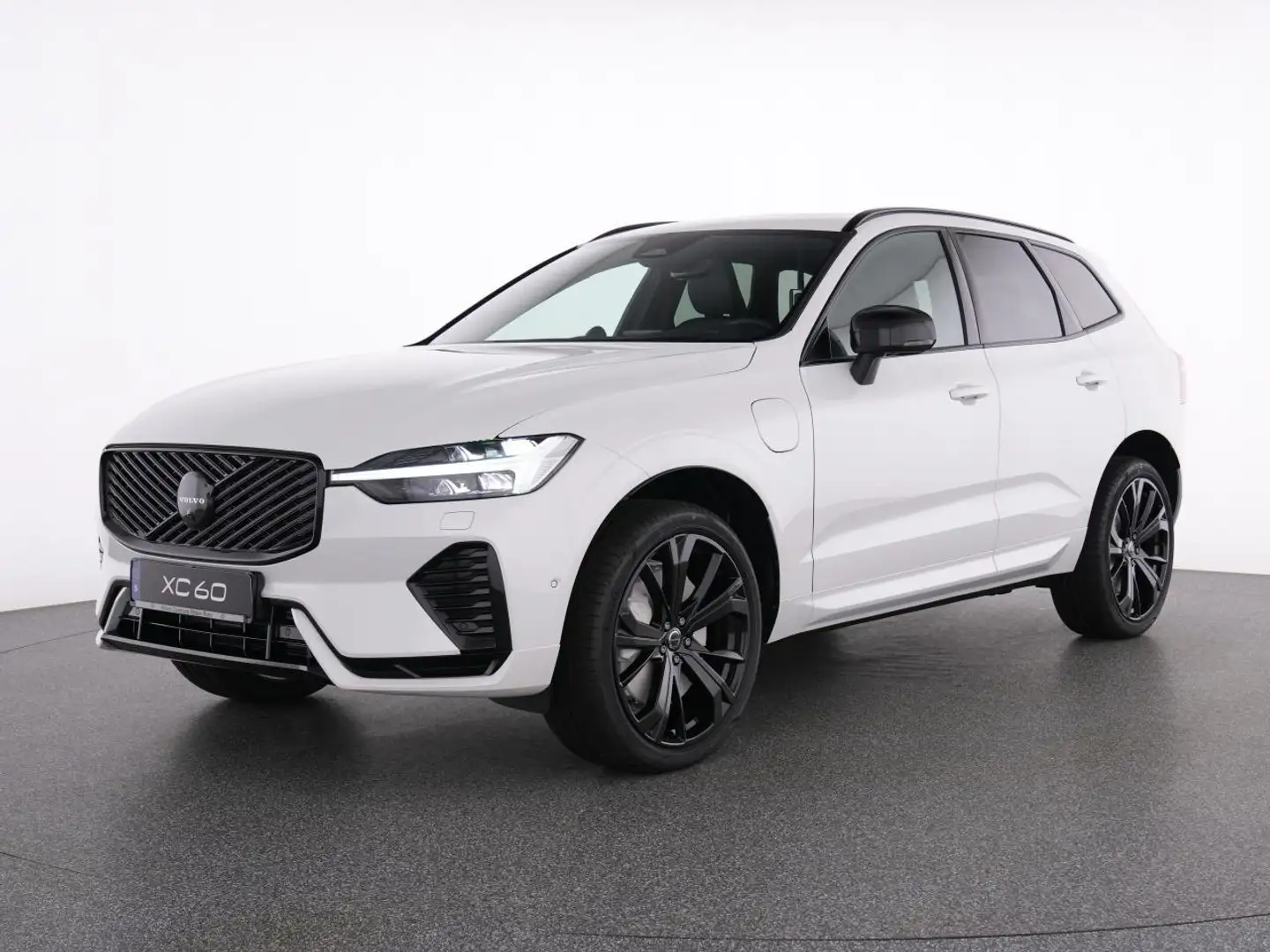 Volvo XC60 XC 60 T8 AWD Ultra Black Ed. Plug-In (EURO 6e) Bianco - 2