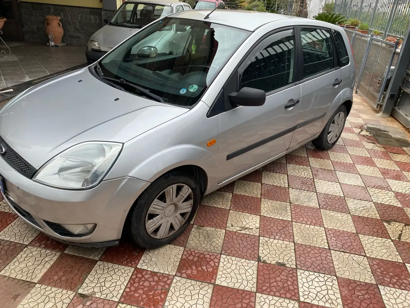 Ford Fiesta 5p 1.4 16v Ghia - 1