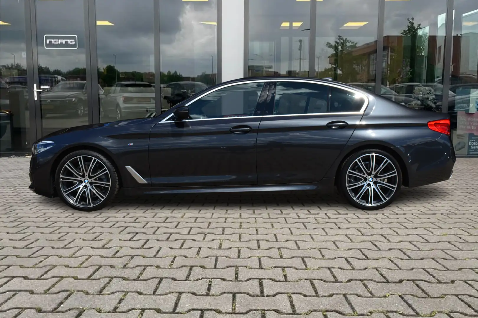 BMW 520 5-serie 520i M-Sport | Nappa Leder | Schuif/Kantel Gris - 2