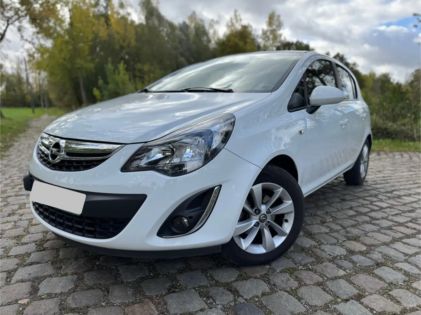 Opel Corsa Opel Corsa 1.2 Cosmo 2014 74dkm! nieuwstaat 1e eig Wit - 1