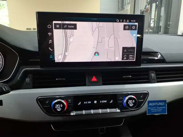 Audi A4 view 4