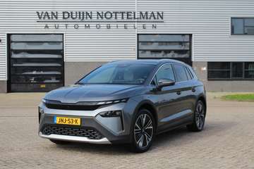 60 Business Edition / Warmtepomp / Keyless / HUD /