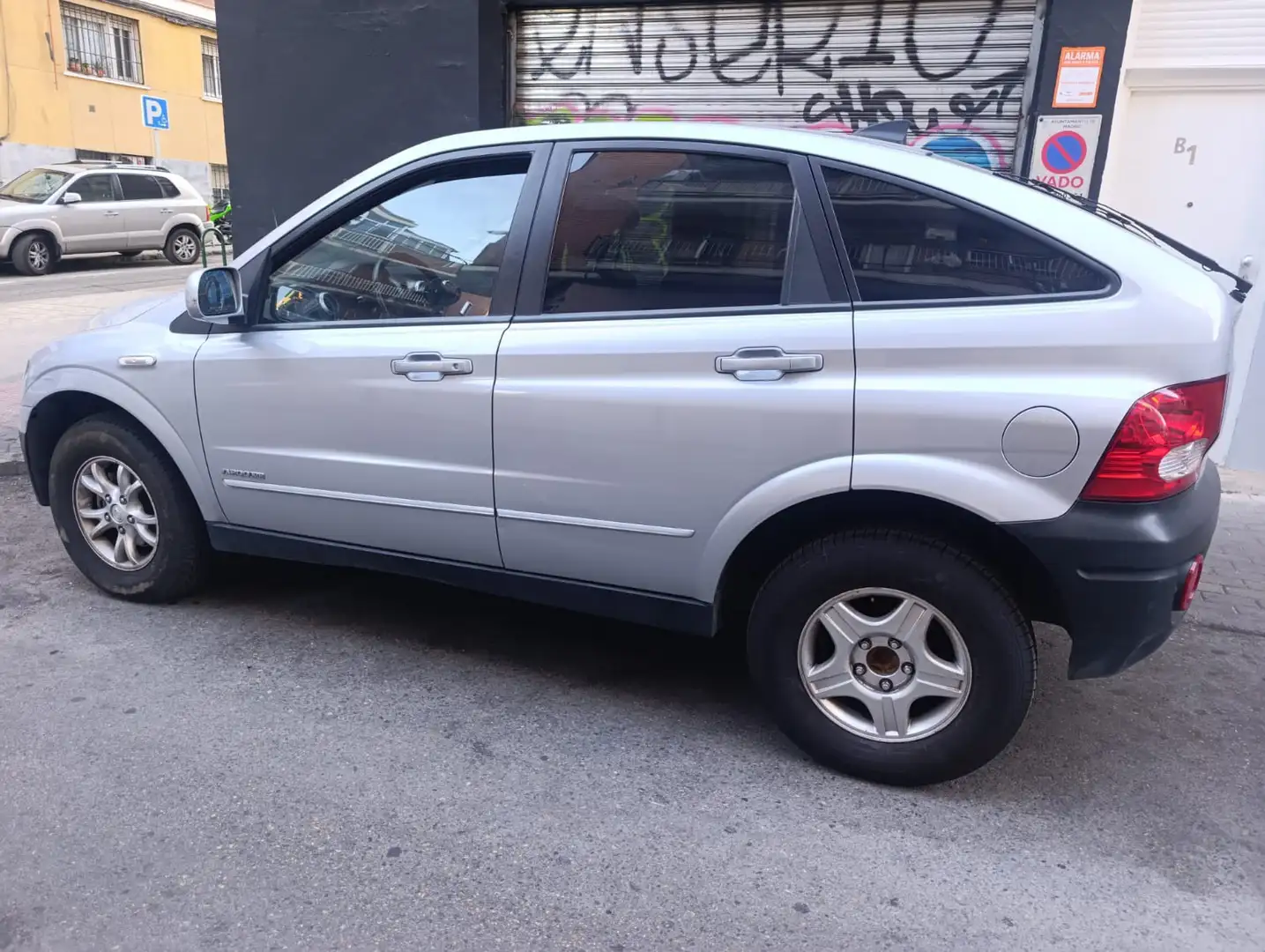 SsangYong Actyon 200Xdi Silver - 1