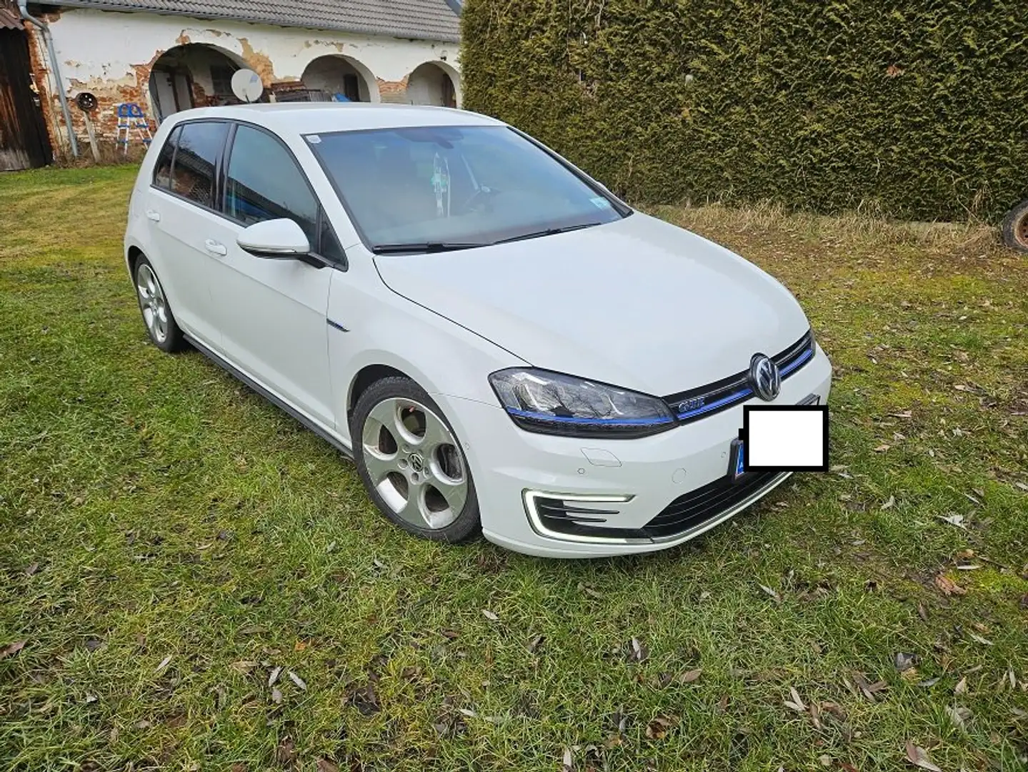 Volkswagen Golf 7 GTE Weiß - 2