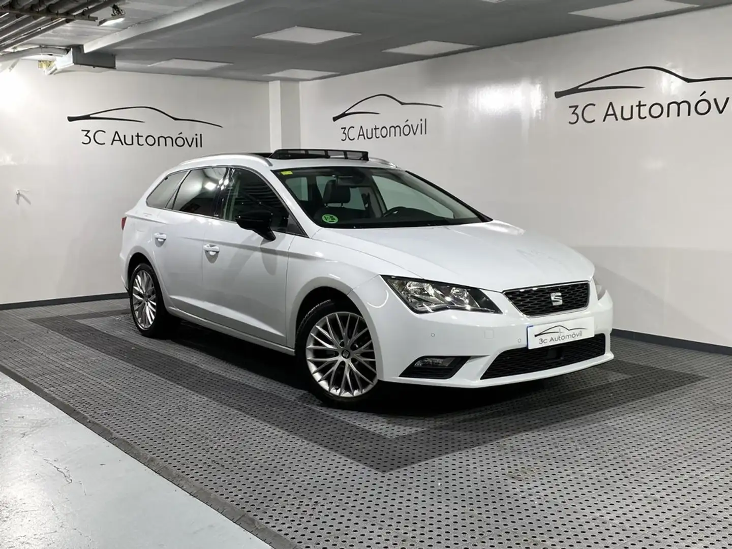 SEAT Leon ST 1.4 TSI ACT S&S Style DSG7 150 Blanco - 1