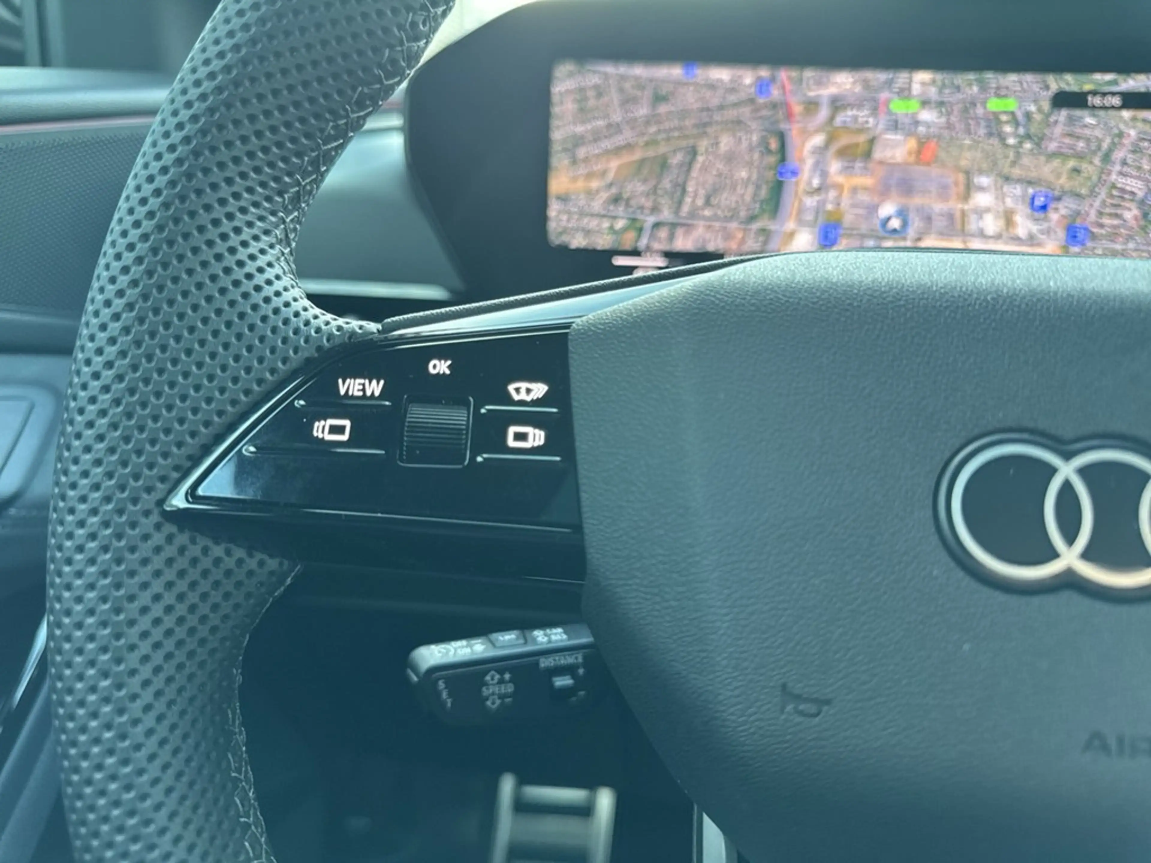 Audi e-tron performance 225 kW — photo 15