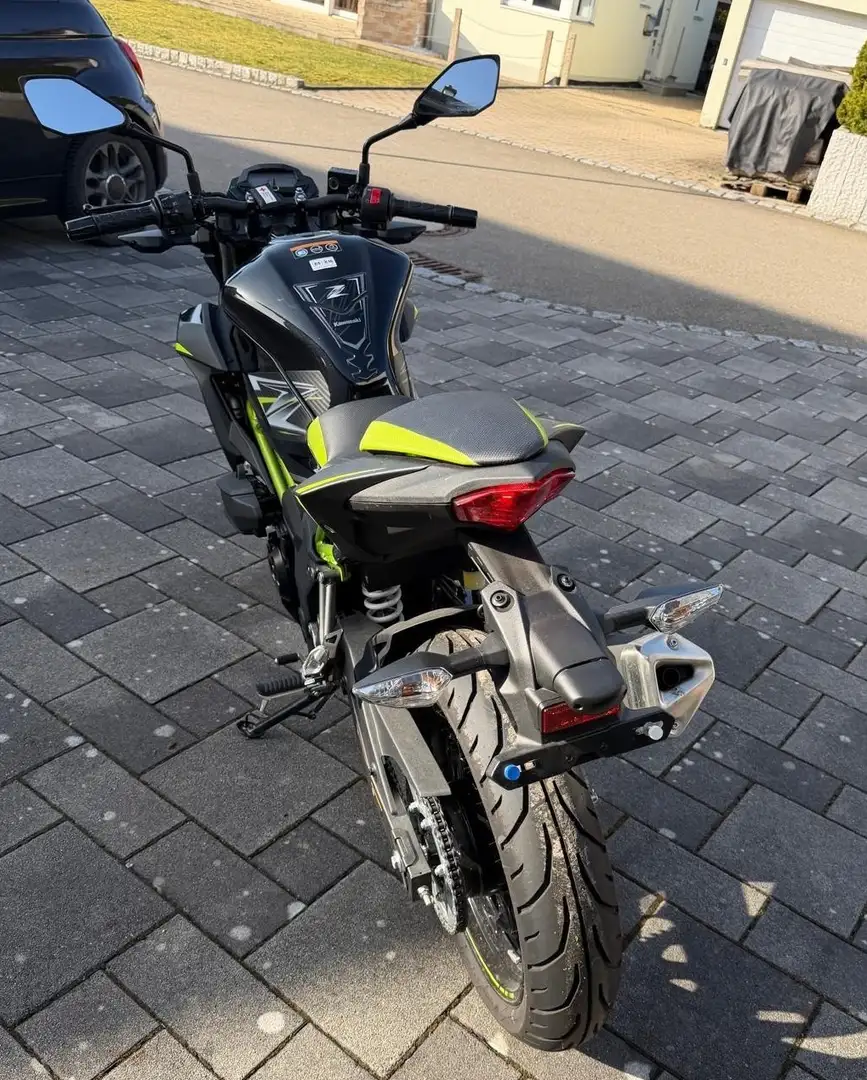 Kawasaki Z 125 Leichtkraftrad KAWASAKI Z125 - 2
