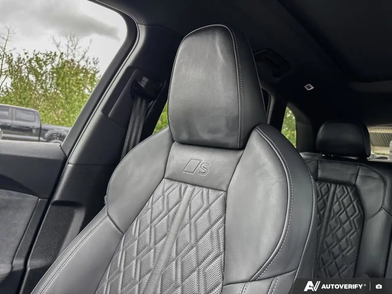 Audi SQ5 снимка Audi SQ5