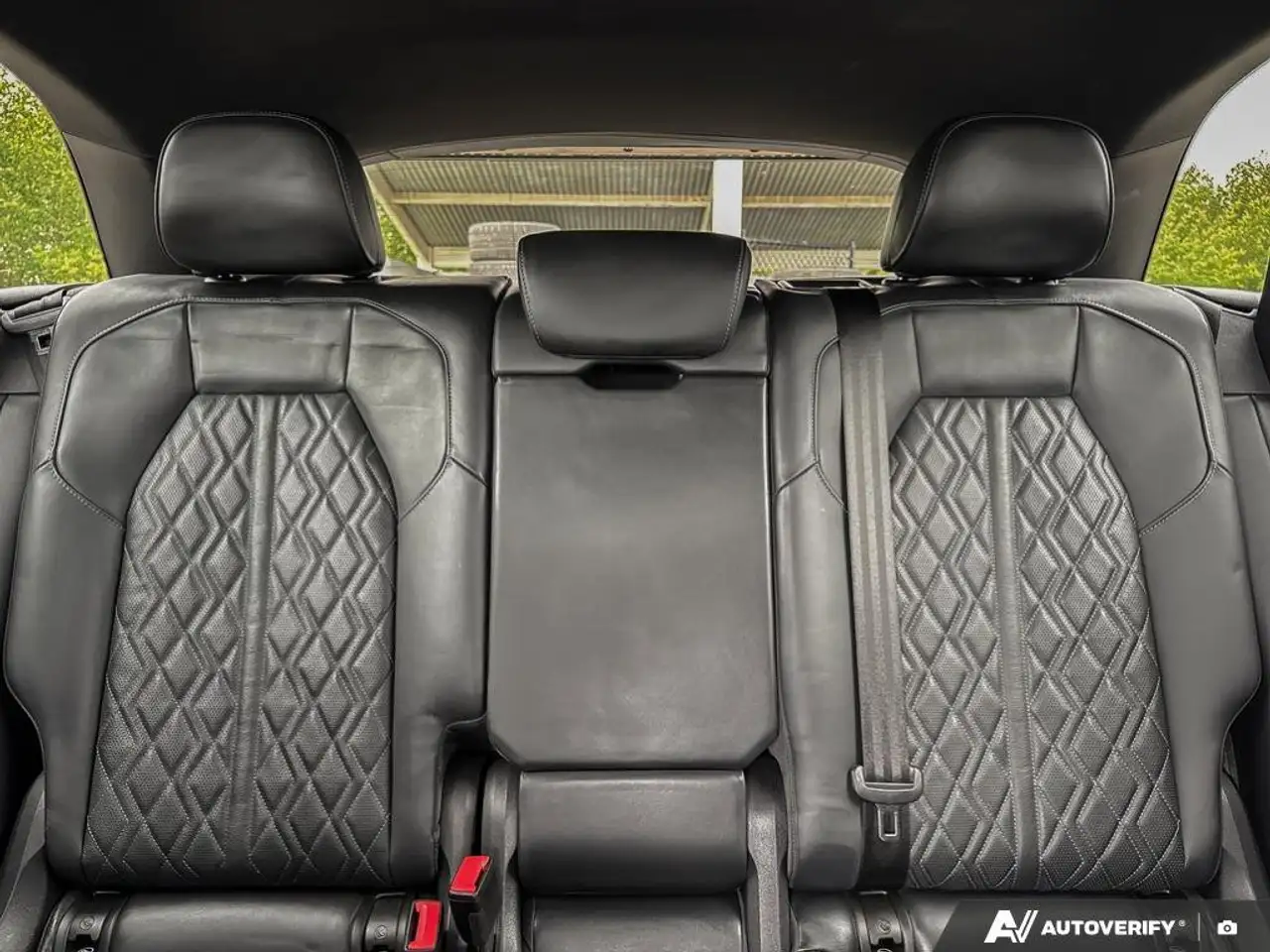 Audi SQ5 снимка Audi SQ5
