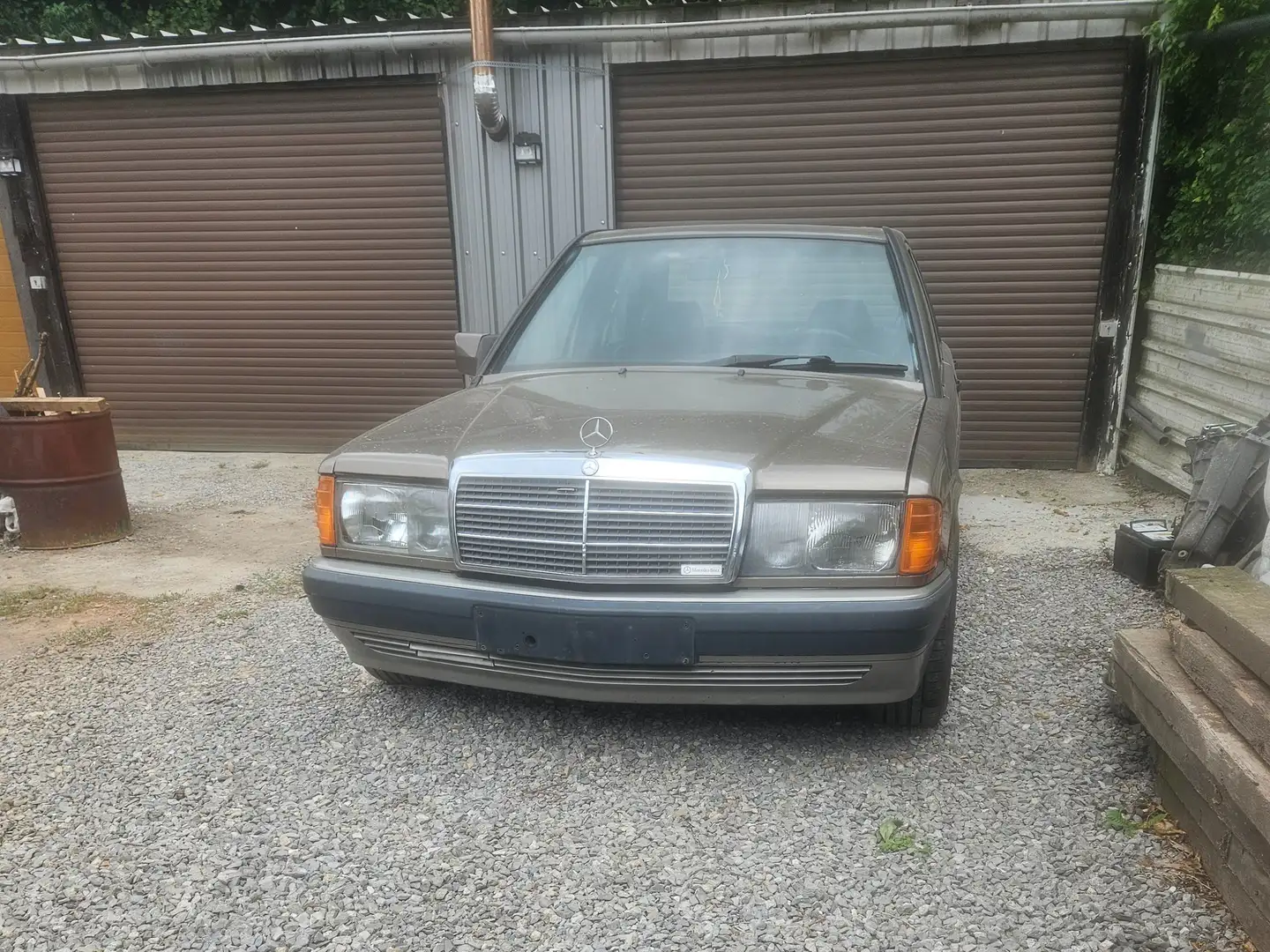 Mercedes-Benz 190 Beige - 2