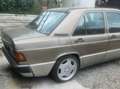 Mercedes-Benz 190 Beige - thumbnail 5