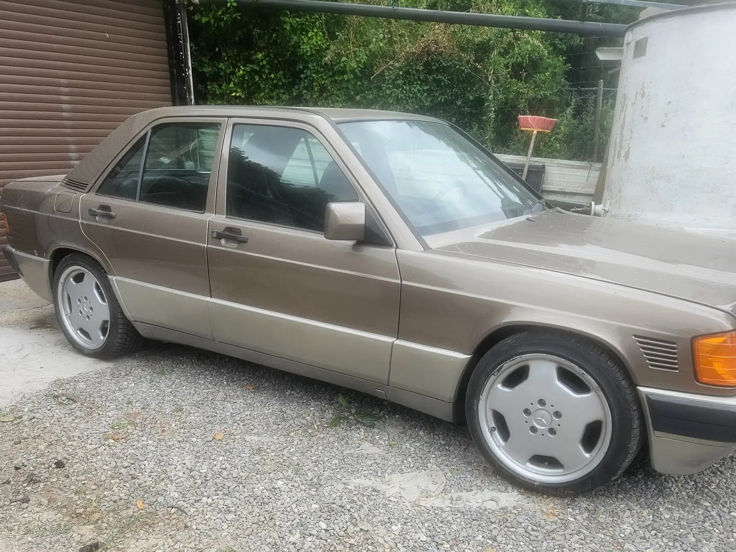 Mercedes-Benz 190 Beige - 1