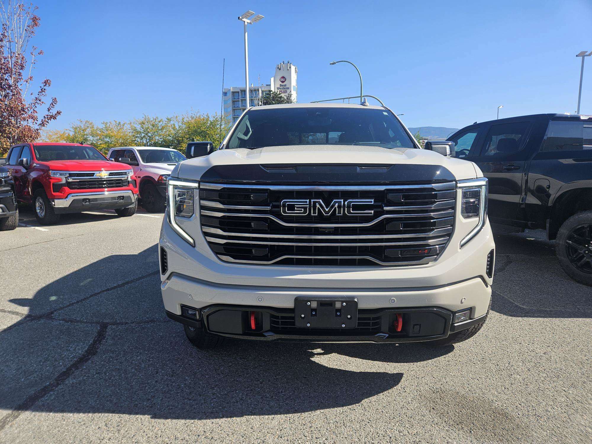 2026 GMC Sierra 1500 AT4 3.0L | Htd Str Wheel & Seats | Rmt Start | Fol — photo 1