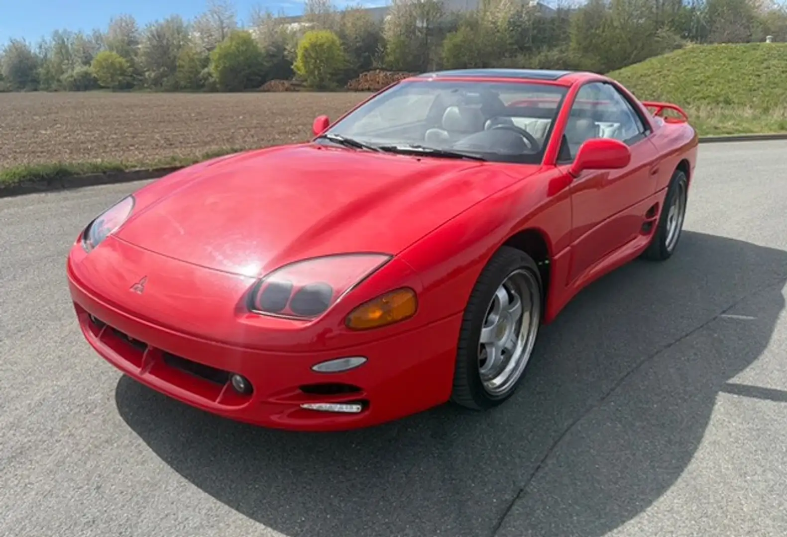 Mitsubishi 3000 GT Rot - 2