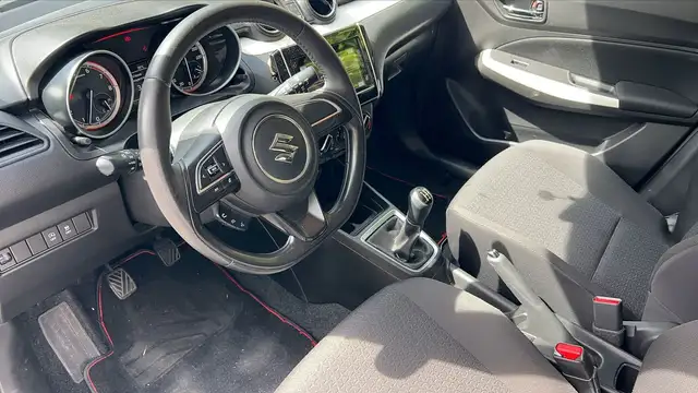 Suzuki Swift view 8