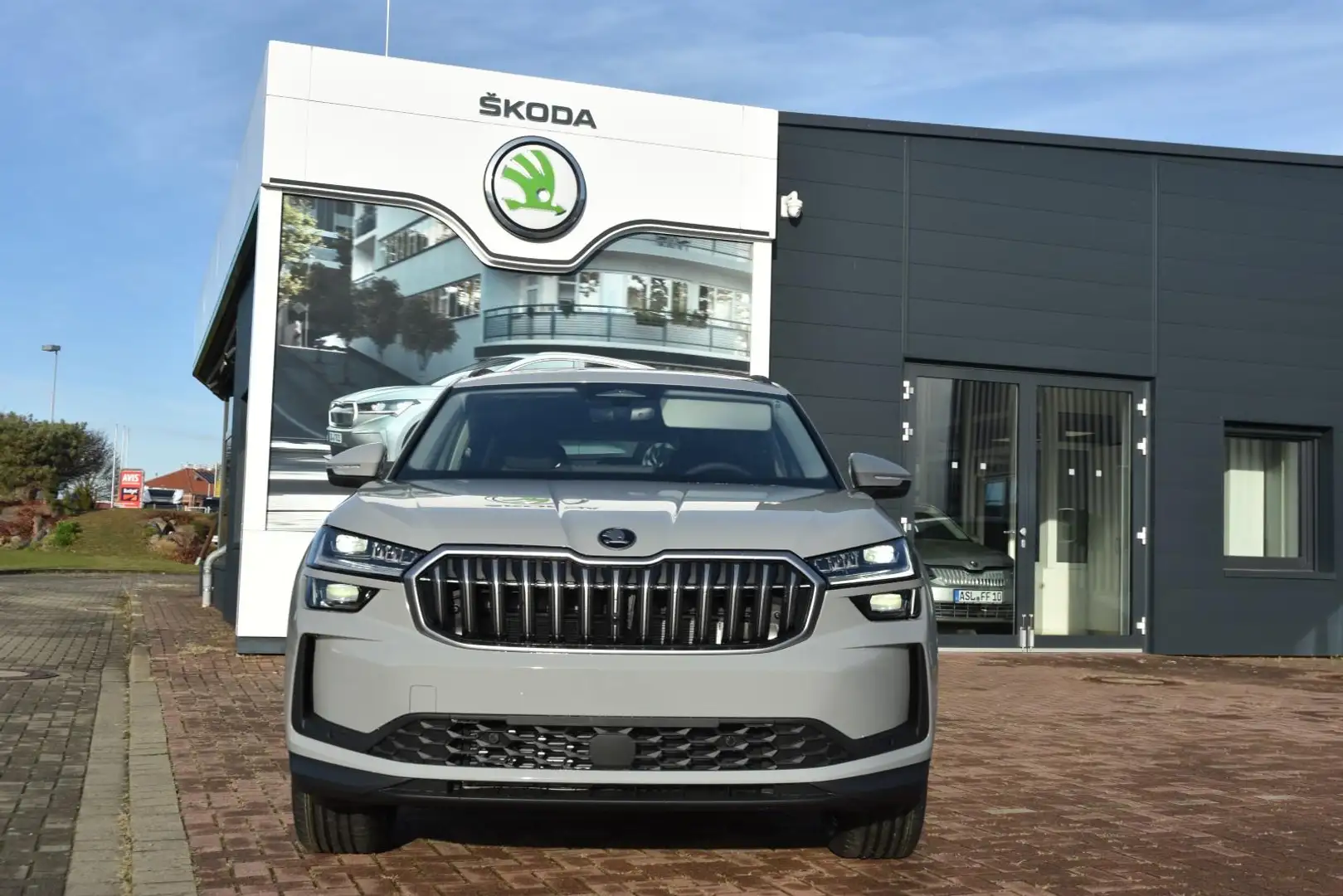 Skoda Kodiaq 1.5 TSI DSG*Navi*AHK*Matrix*ACC*Rückcam.* Grau - 2
