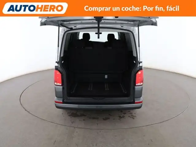 Volkswagen Multivan view 17