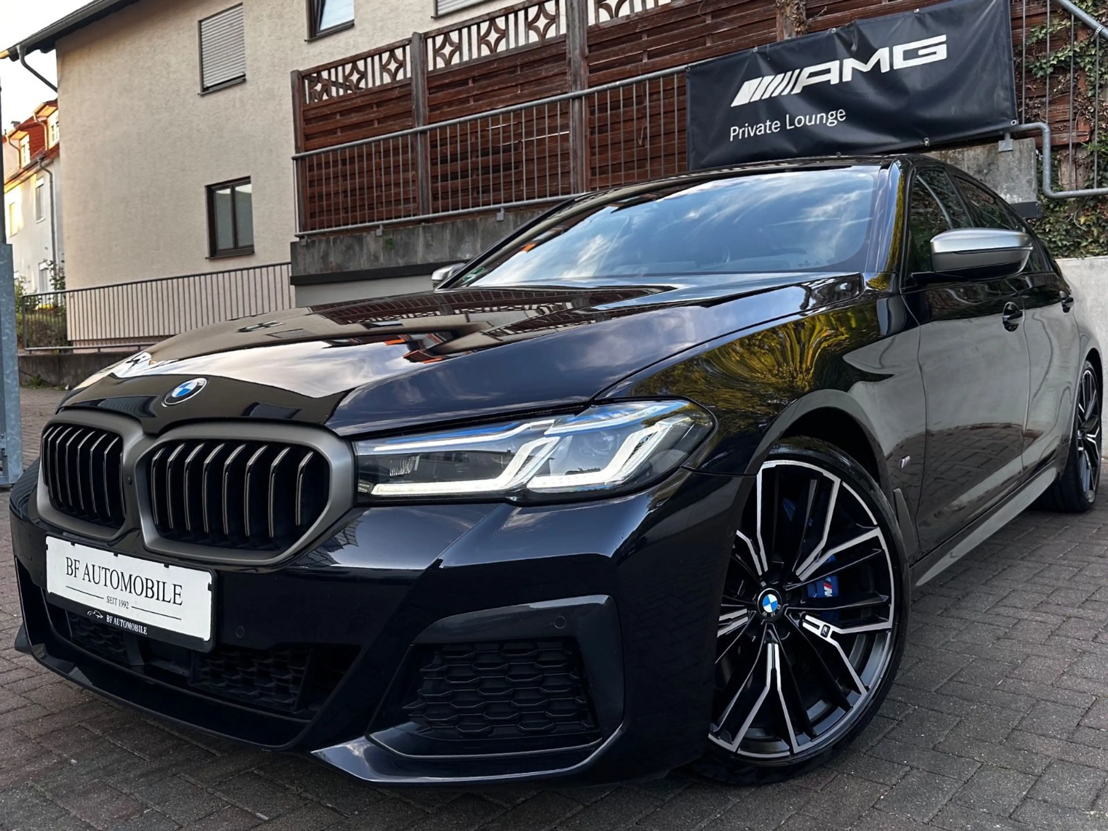 BMW 550 i xDrive B&W*Sitzklima*StandHz*DA-Prof*360°
