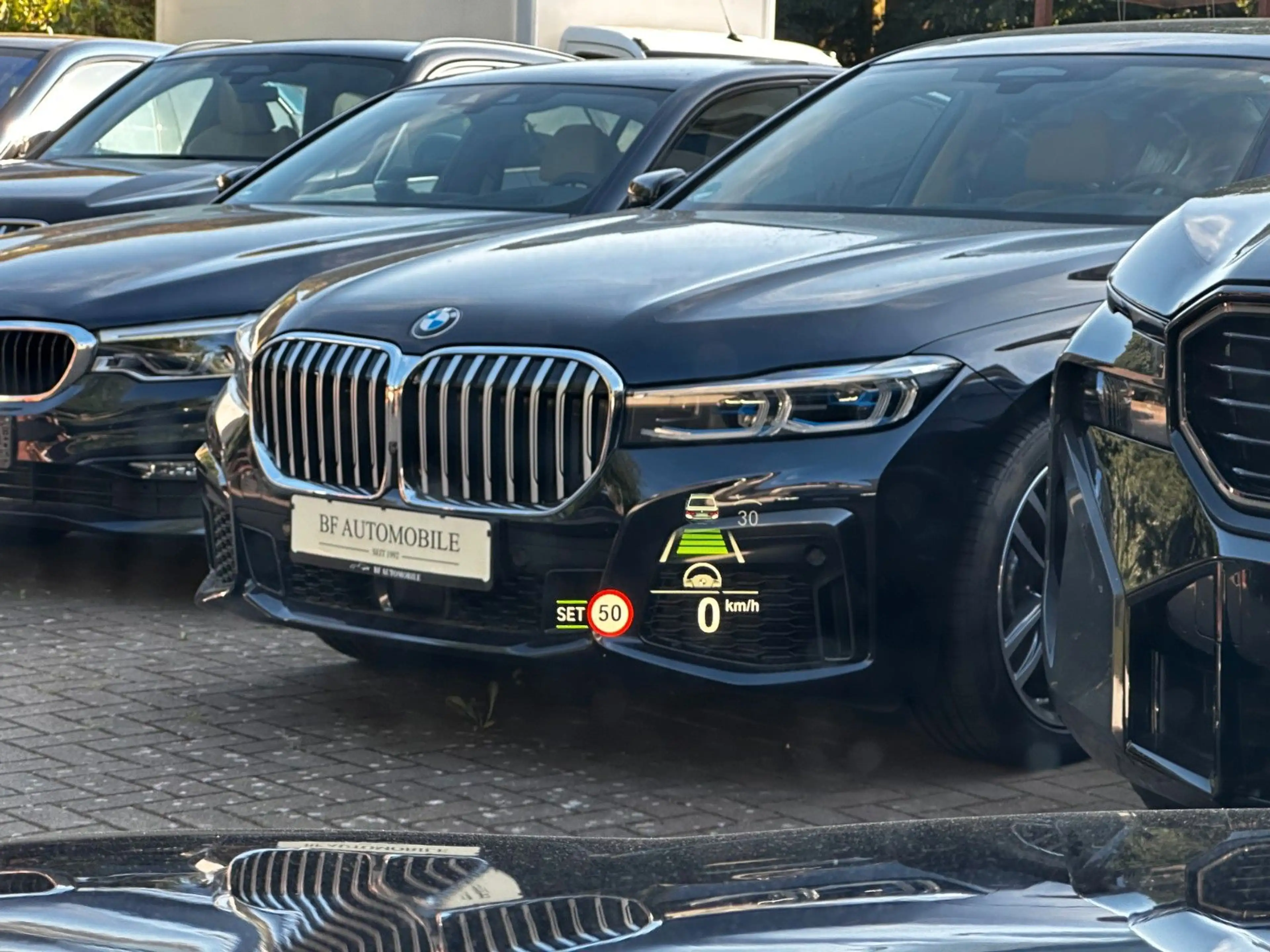 BMW 550 i xDrive B&W*Sitzklima*StandHz*DA-Prof*360° — photo 9