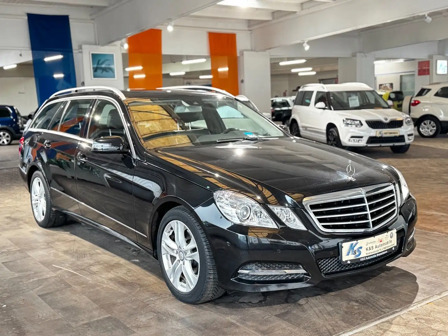 Mercedes-Benz E 300 E -Klasse T-Modell E 300 BlueTec Hybrid Noir - 1