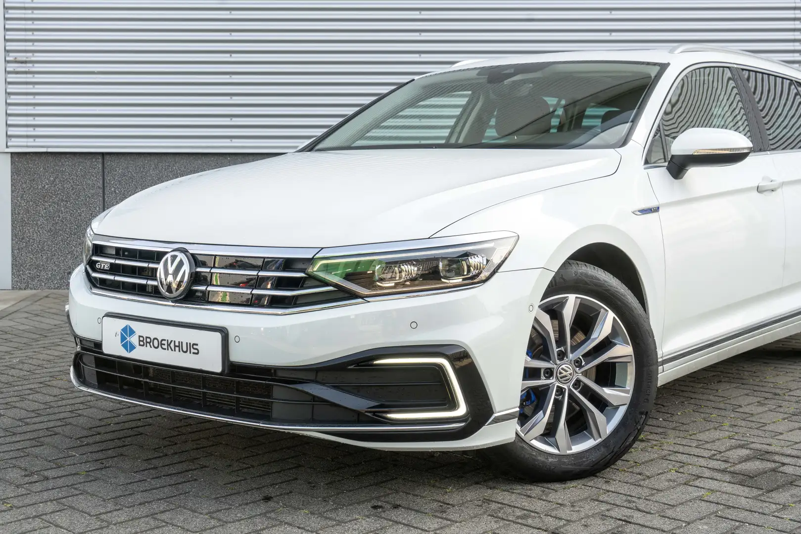 Volkswagen Passat Variant GTE Business 1.4 PHEV 218PK | | Achteruitrijcamera Weiß - 2