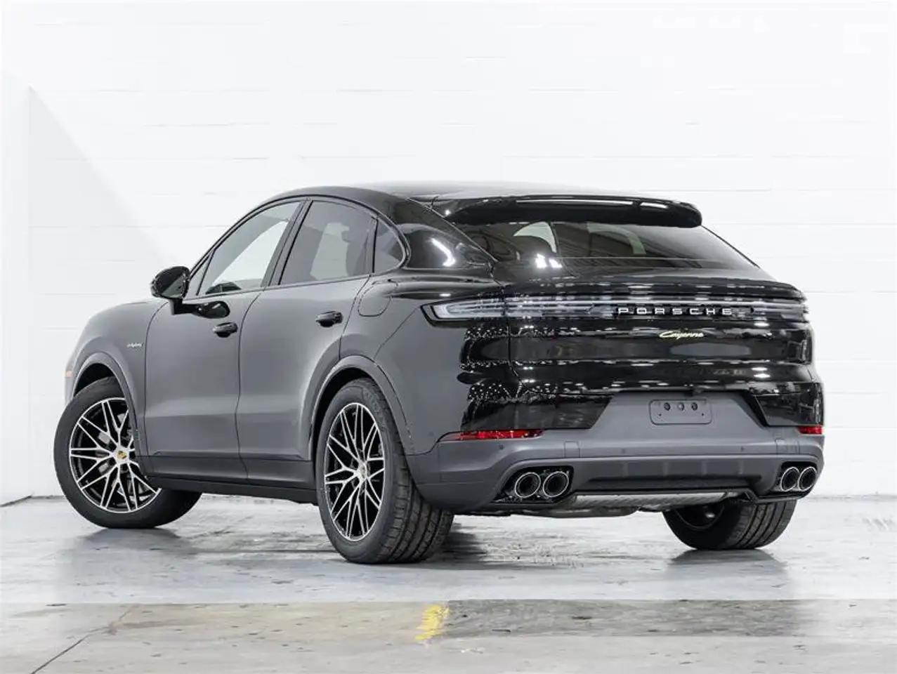 Porsche Cayenne снимка Porsche Cayenne