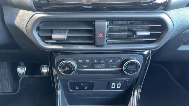 Ford EcoSport view 13