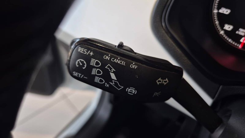 SEAT Arona Arona 1.0 TSI DSG XCELLENCE *Navi*LED*Sitzhzg* — photo 8