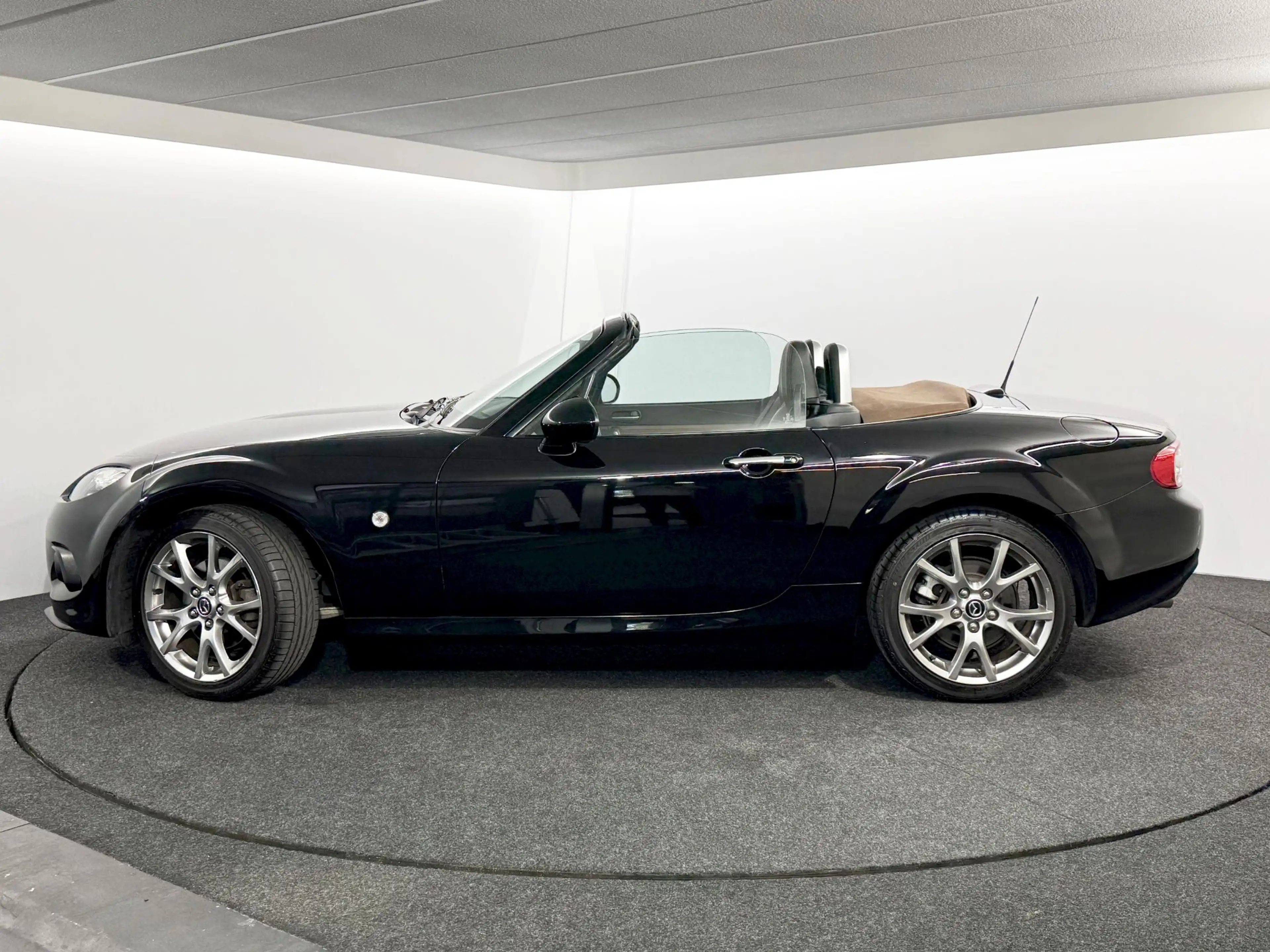 Mazda MX-5 1.8 Hanabi / NL auto / Leder / Navigatie / Voll. h — photo 4