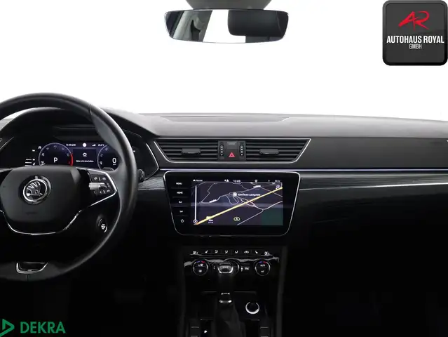 Skoda Superb view 9