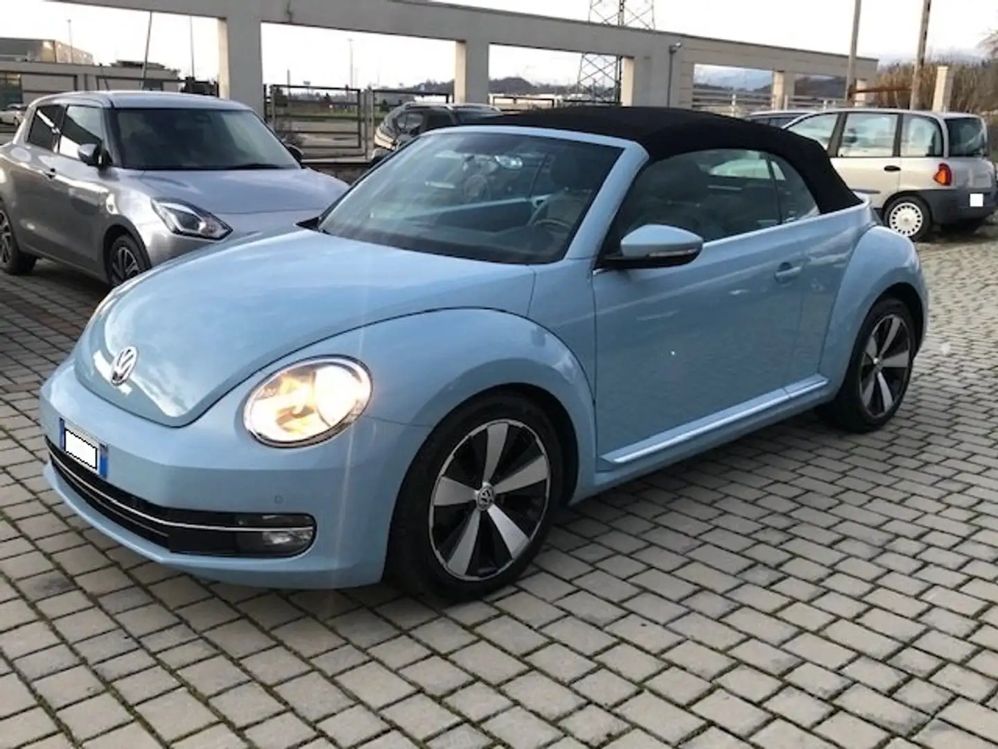 Volkswagen Maggiolino Maggiolino Cabrio 1.6 tdi Sport 105cv - 2