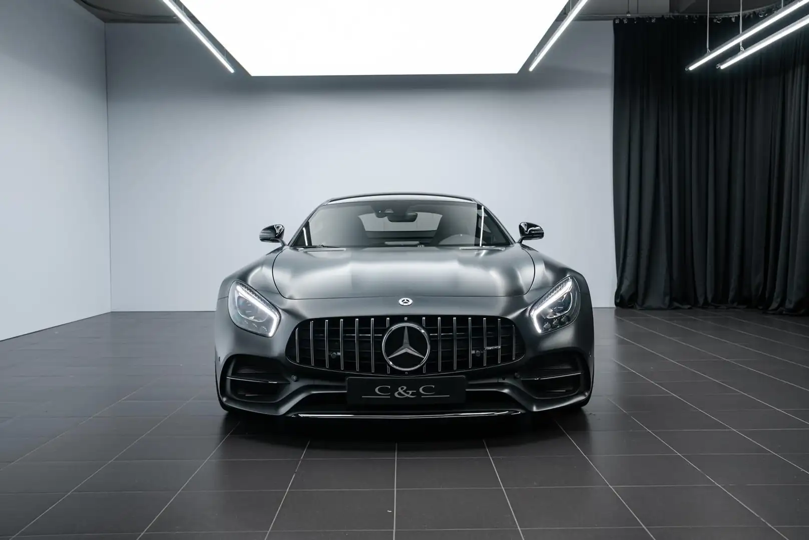 Mercedes-Benz AMG GT C Coupe Edition 50 Grau - 2