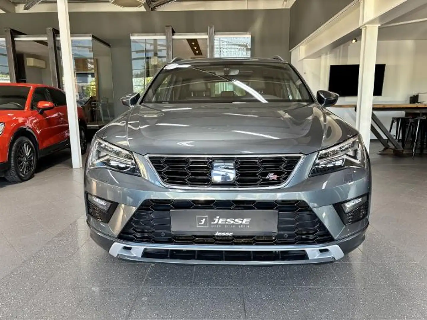 SEAT Ateca 2.0 TSI FR 4Drive LED Carplay Temp R.Cam Grau - 2