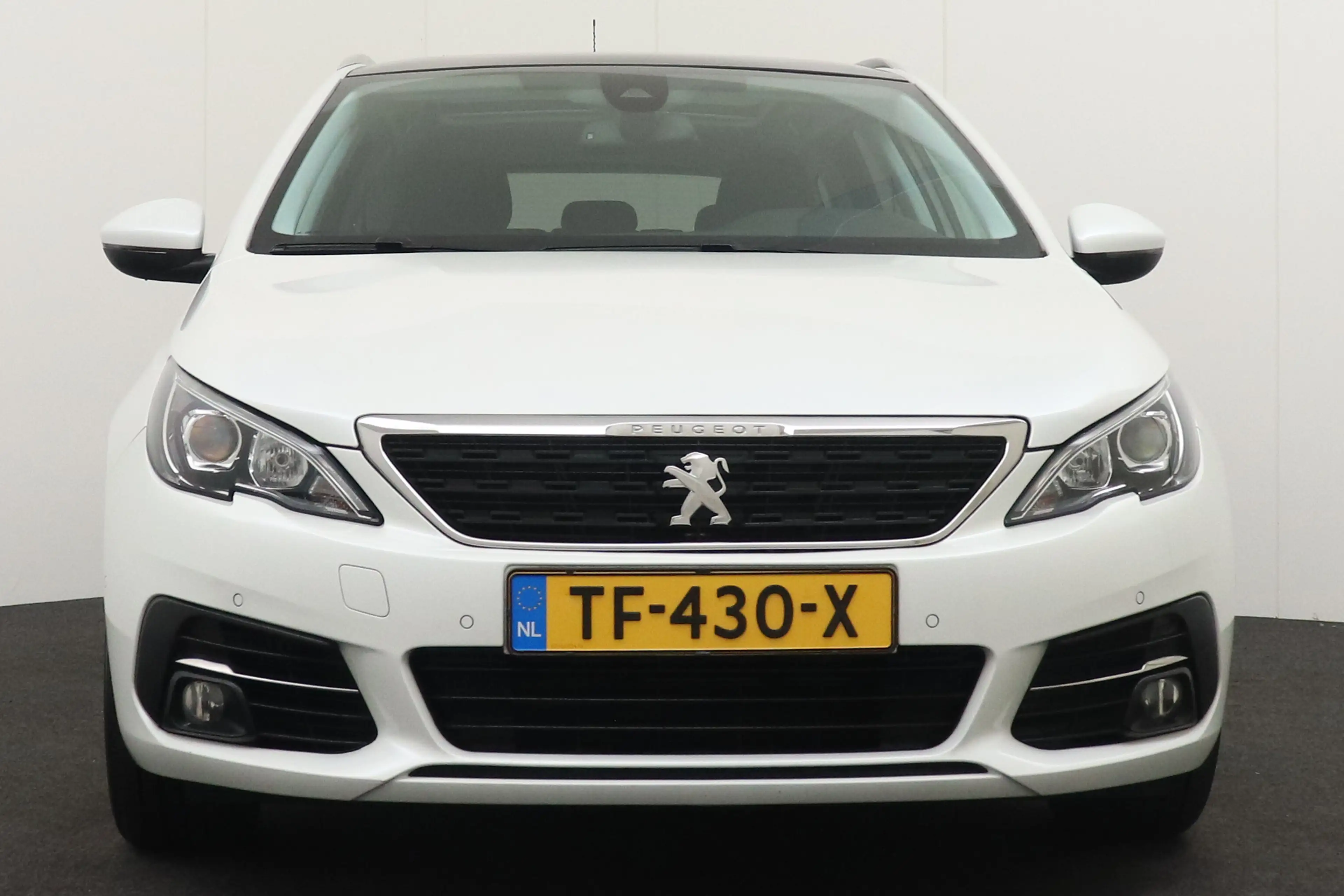 Peugeot 308 SW 1.2T 111 PK Executive Pano-dak Carplay Navi — photo 3