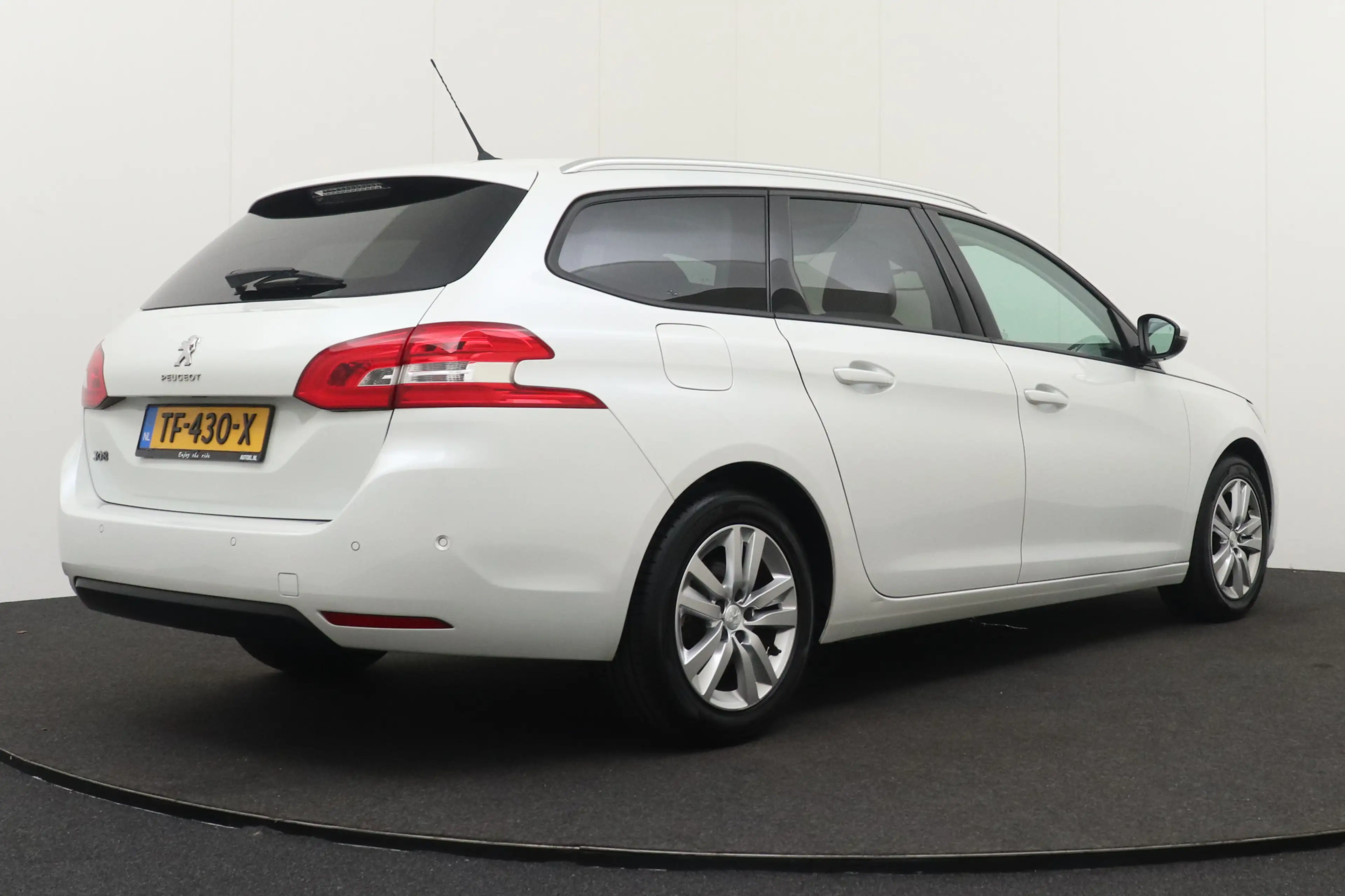 Peugeot 308 SW 1.2T 111 PK Executive Pano-dak Carplay Navi — photo 2
