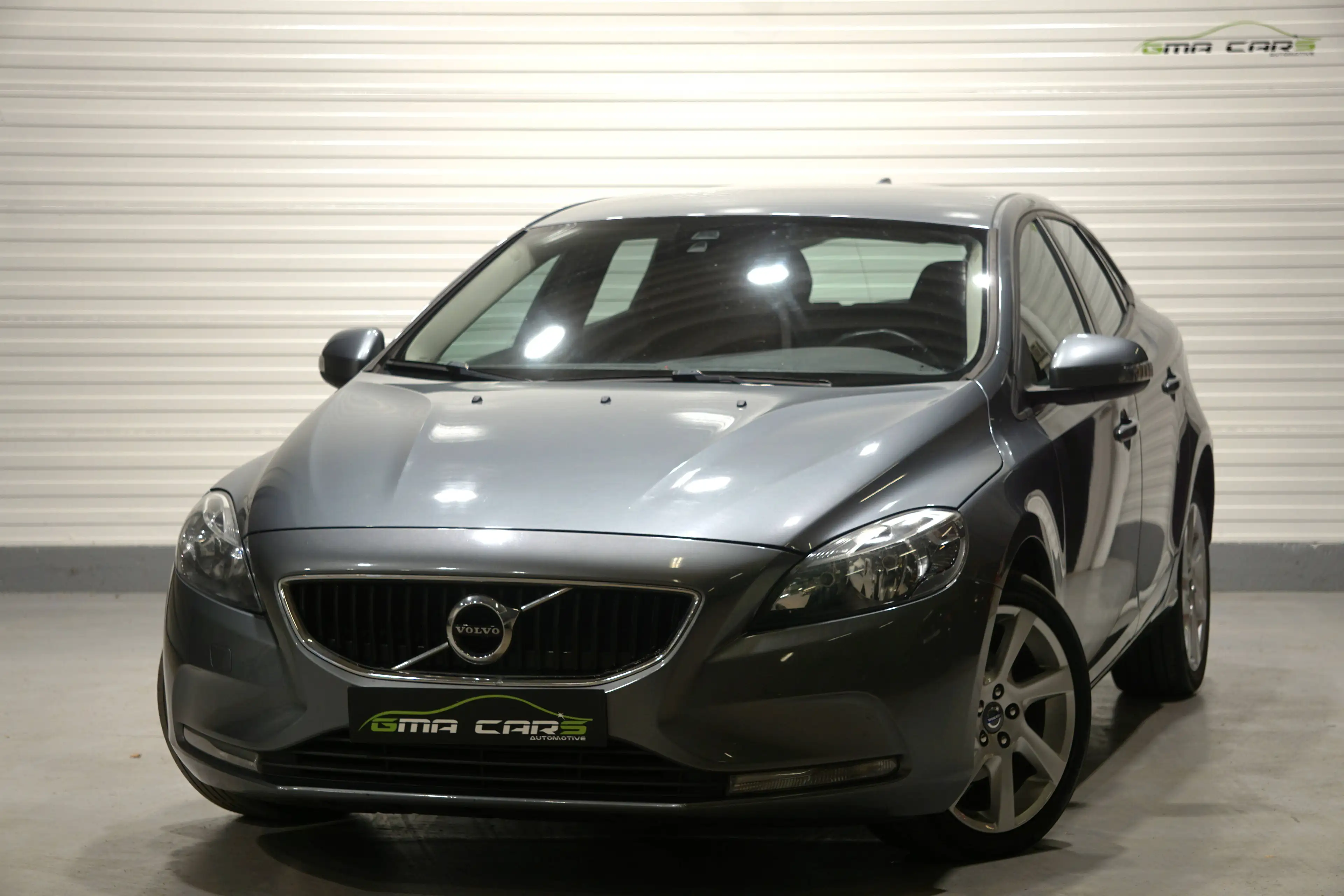 Volvo V40 V40 2.0 D2 Eco-Navi-PDC-Cruise-Garantie