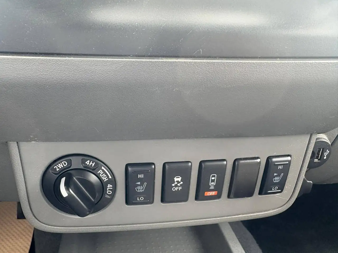 Nissan Frontier снимка Nissan Frontier