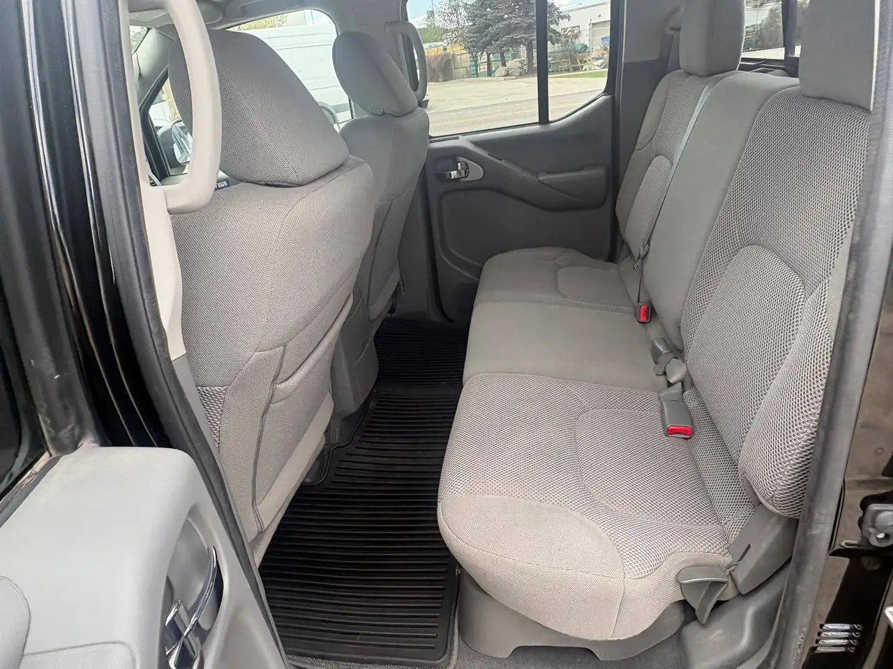 Nissan Frontier снимка Nissan Frontier