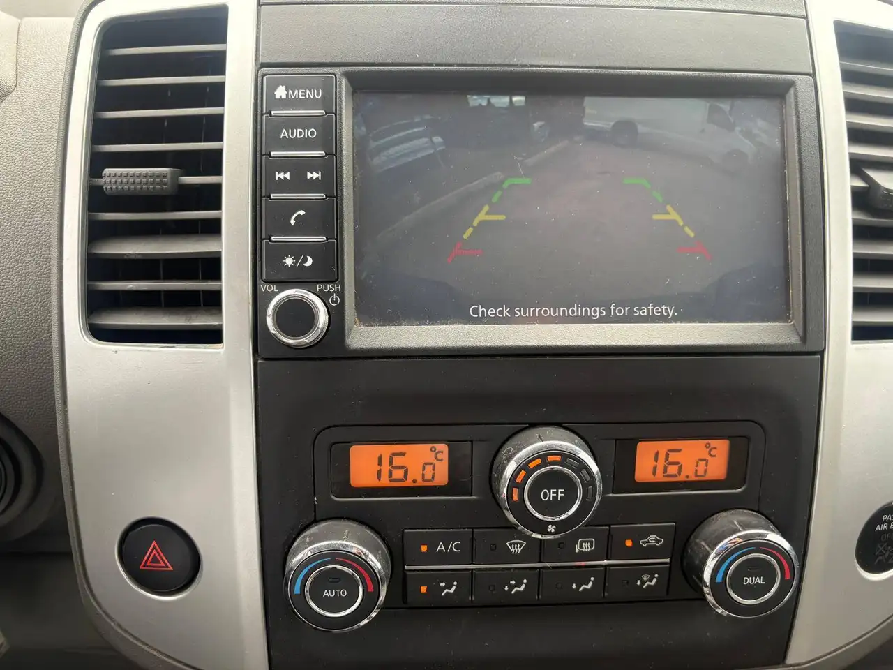Nissan Frontier снимка Nissan Frontier