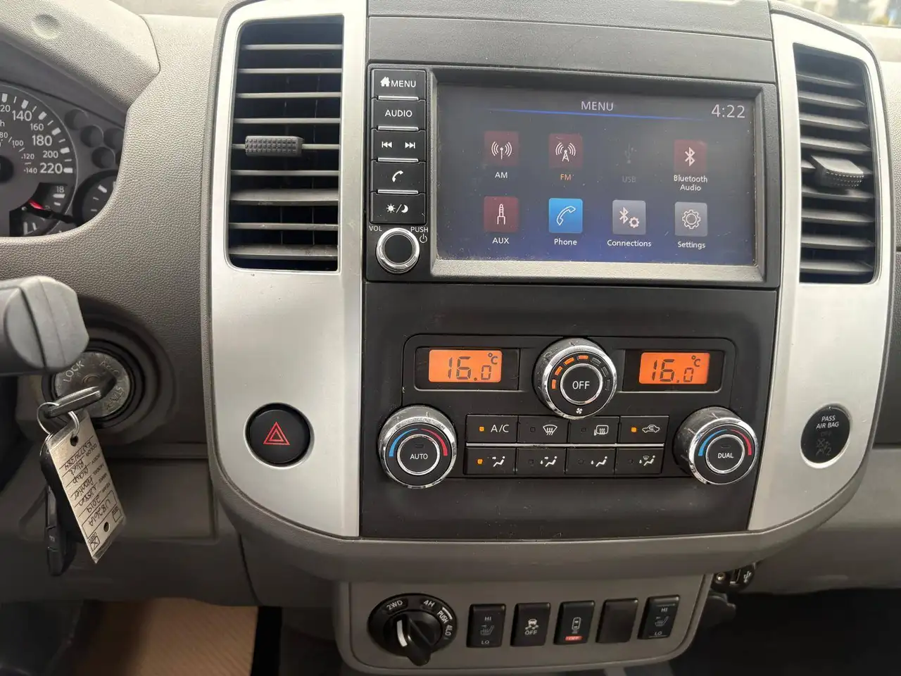 Nissan Frontier снимка Nissan Frontier
