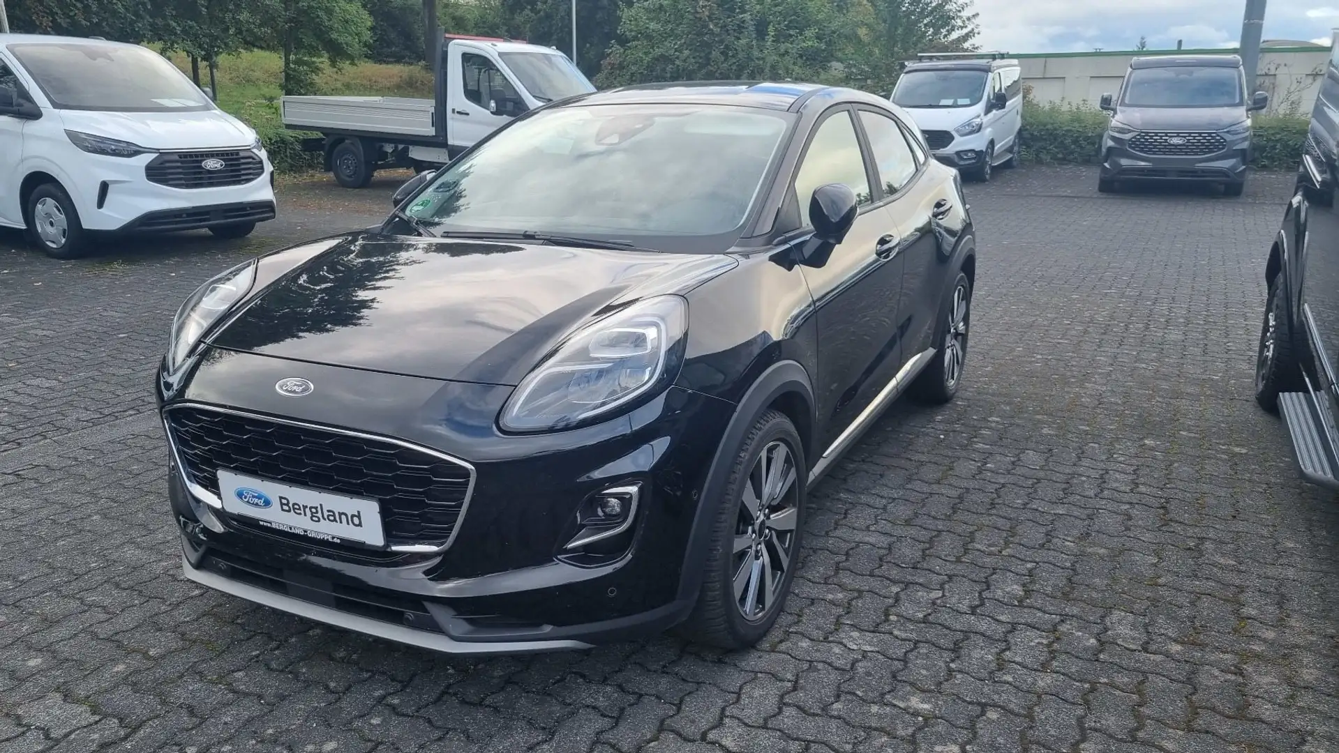 Ford Puma TITANIUM X 1.0L MHEV 155PS M6 Schwarz - 1