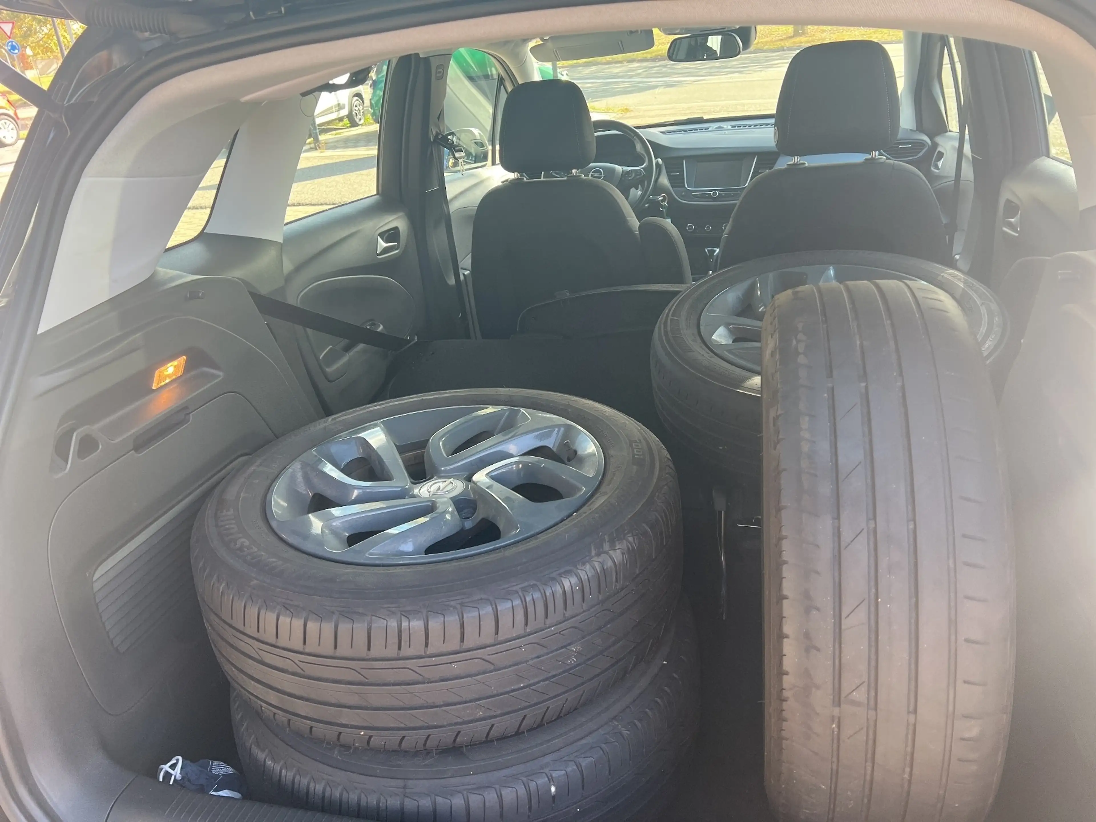 Opel Crossland X 1.2 Turbo Edition S/S — photo 6