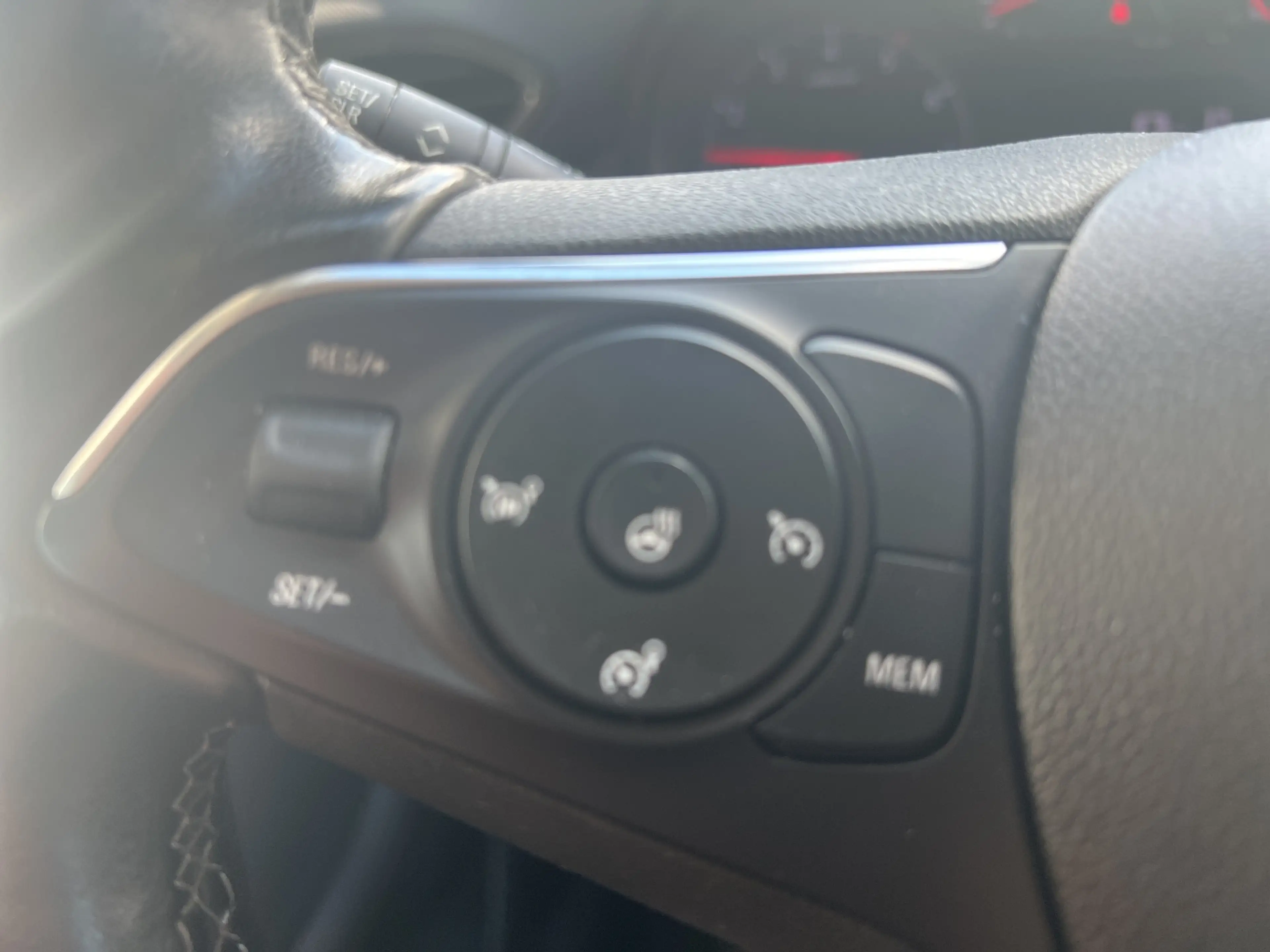 Opel Crossland X 1.2 Turbo Edition S/S — photo 11