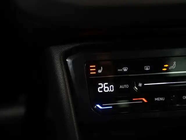 Volkswagen Tiguan view 14